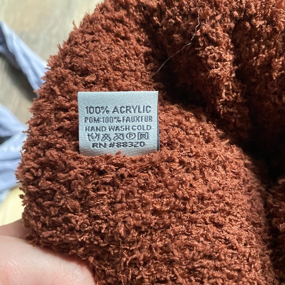 CC Burnt Orange Knit Beanie Hat with Faux Fur Pom Cozy Warm - Picture 5 of 5